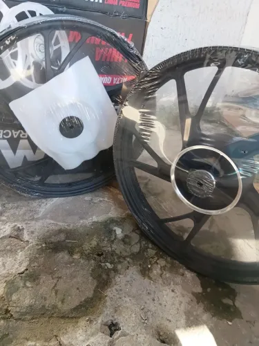 Roda de liga leve , pé de galinha ,para titan ,fan 150