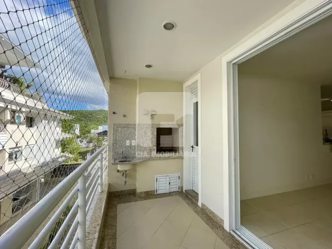 Apartamento 2 quartos semi mobiliado em Jurerê