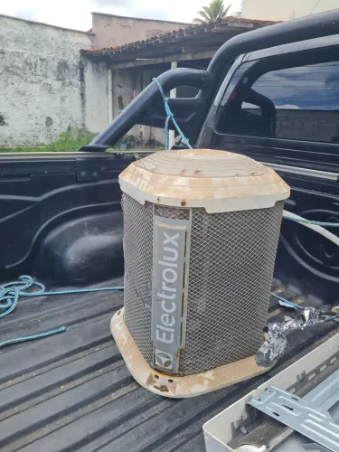 VENDE-SE ar-condicionado de 9 mil btus! 500 reais