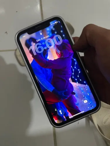 iPhone 11