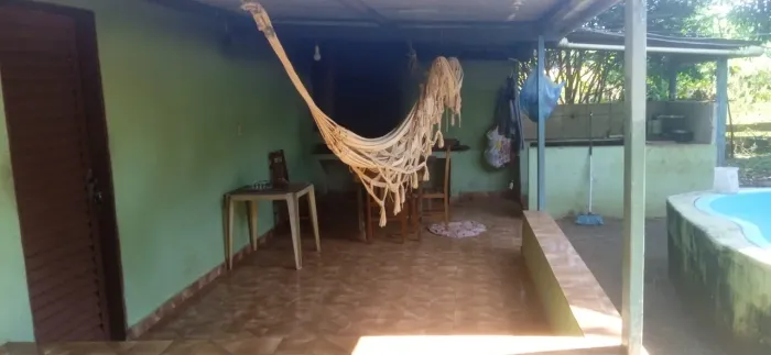 Vende -se chácara douradinho .