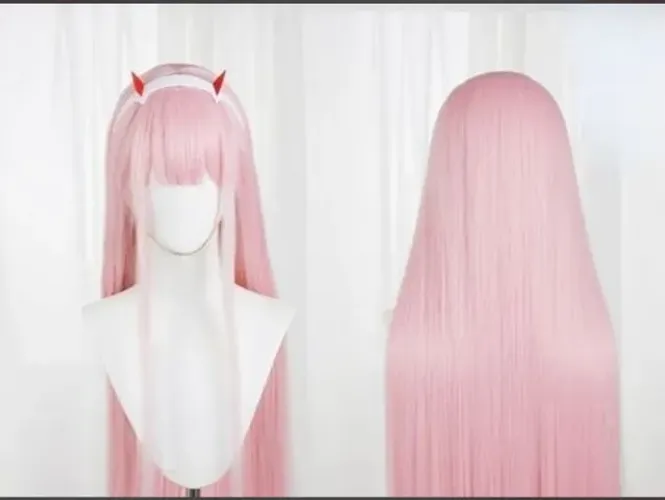 Peruca rosa com franja 