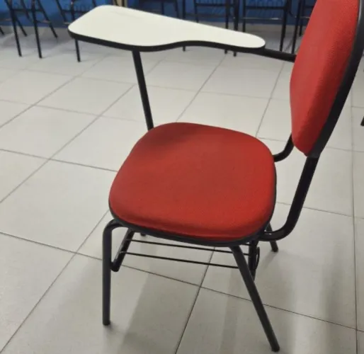CADEIRAS UNIVERSITÁRIA