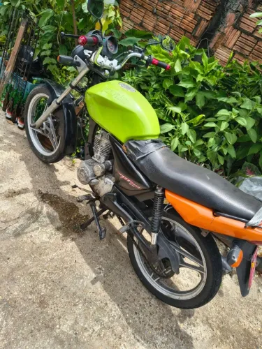 Moto para trabalhar só R$ 3.600,00