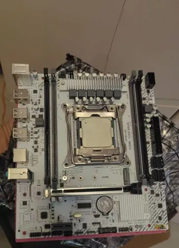Placa mãe nunca usada x99m-g d4 mais processador