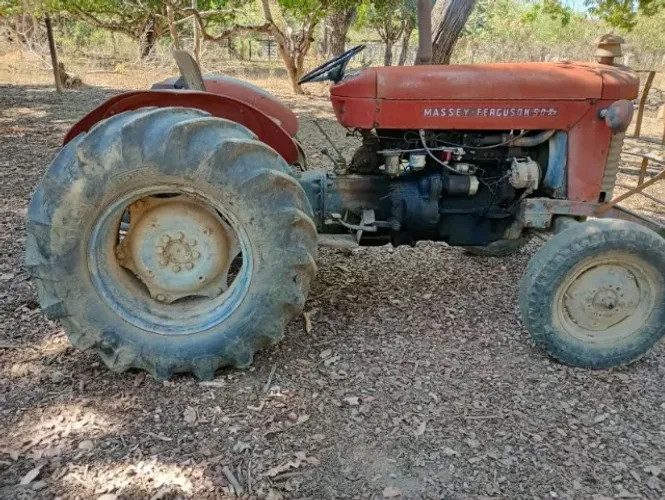 Trator Massey Ferguson 50X + Grade