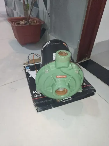 Bomba schneider bc 92s 1c 1,5 cv trifásica 380/220v
