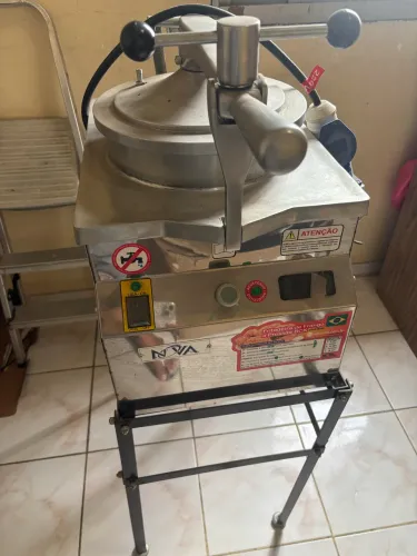 Máquina ind. BCK de frango frito (NOVA)
