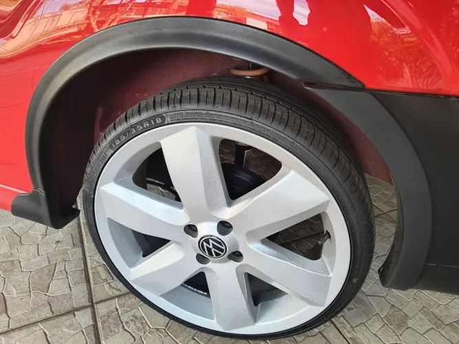 Rodas surf aro 18 4x100 com pneus 185/35