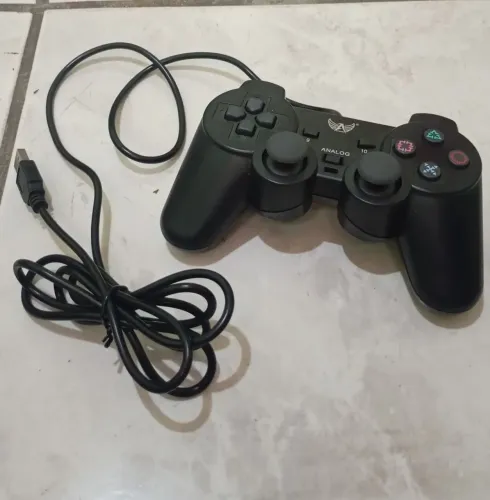 CONTROLE DE PLAYSTATION 3 COM ENTRADA USB - NOVO USADO UMA UNICA VEZ