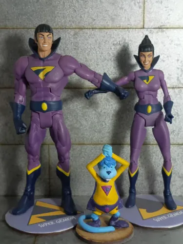Bonecos super gêmeos universal classic acompanha macacões aguia