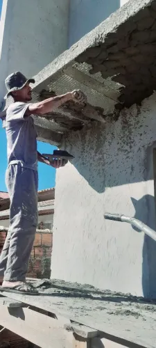 Pedreiro empreiteiro disponível 