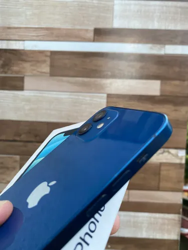 iPhone 12