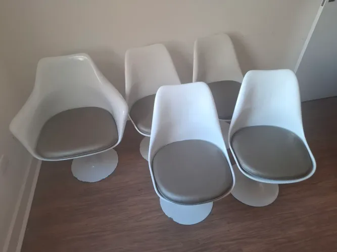 Cadeiras Saarinen