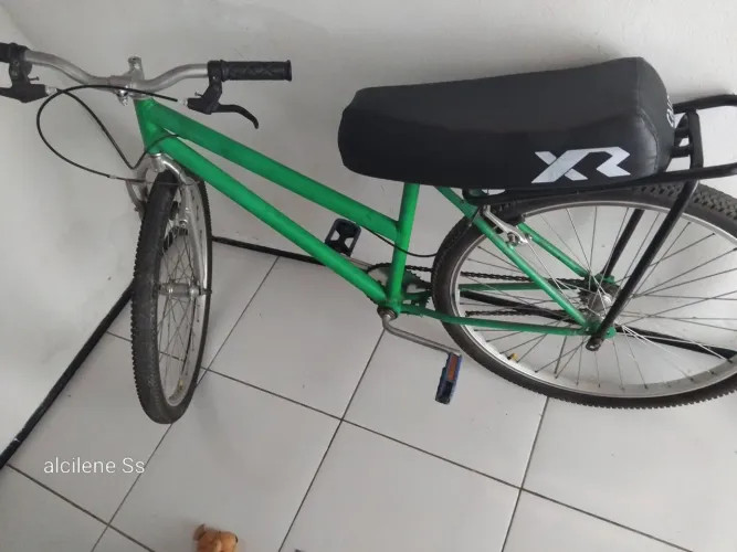 Bicicleta co. Banco de mobilete 