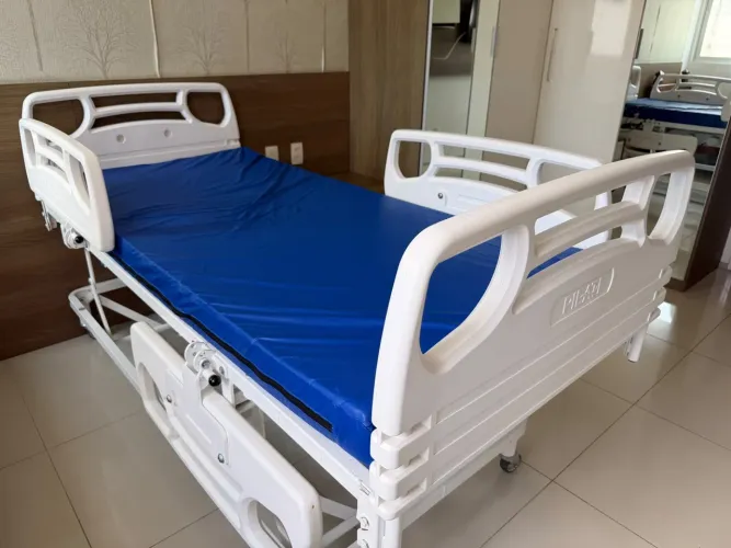 Cama Hospitalar Motorizada Pilati Evolution 3 Movimentos + Colchão