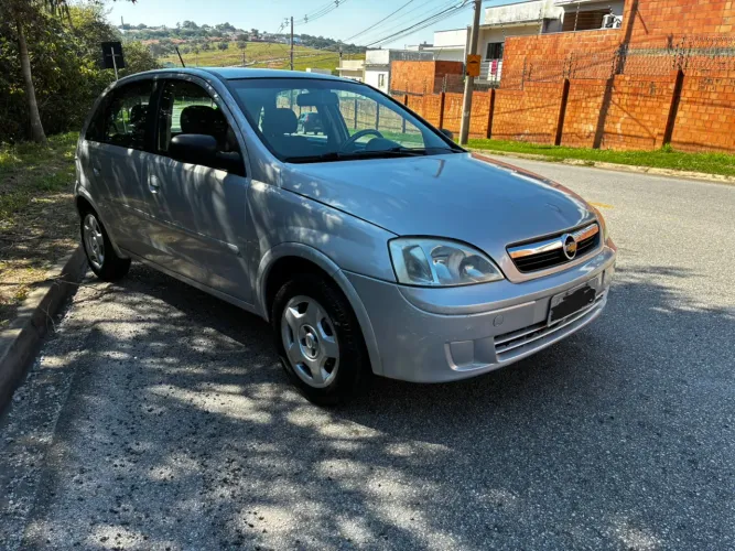 Chevrolet Corsa Hatchback 1.0 MPFI 8V 71cv 5P 2002