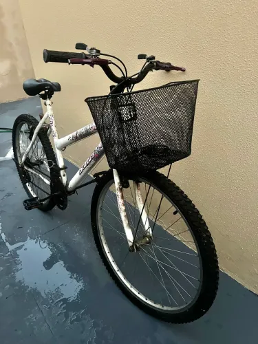Bicicleta aro 26, 18 marchas