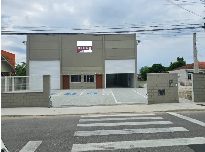GALPÃO COMERCIAL PARA LOCAÇÃO - BIGUAÇU/SC