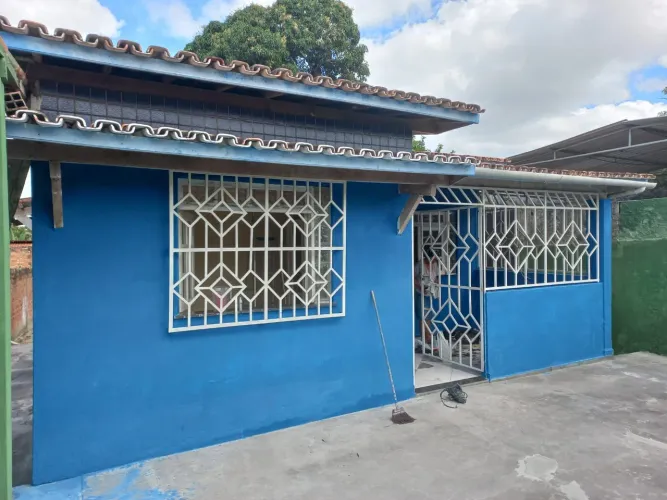 Vendo casa em Dias D'Ávila/Ba