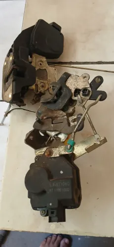 Tranca da porta j 3 com.trava elétrica