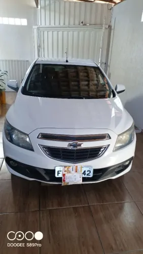 Chevrolet Onix Hatch LTZ 1.4 8V Flex Power Mec. 4P 2015