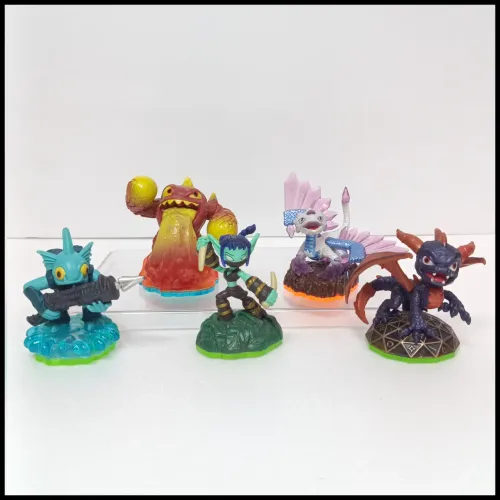 Skylanders Flashwing S2 + Lava Barf Eruptor + Spyro + 5 Personagens