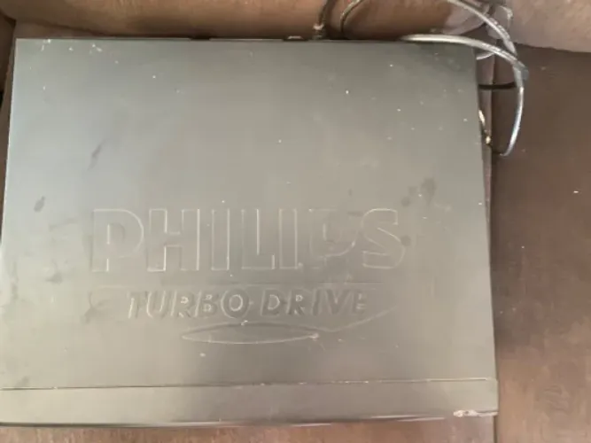 ? Videocassete Philips VR355 Turbo Drive - 4 Cabeças