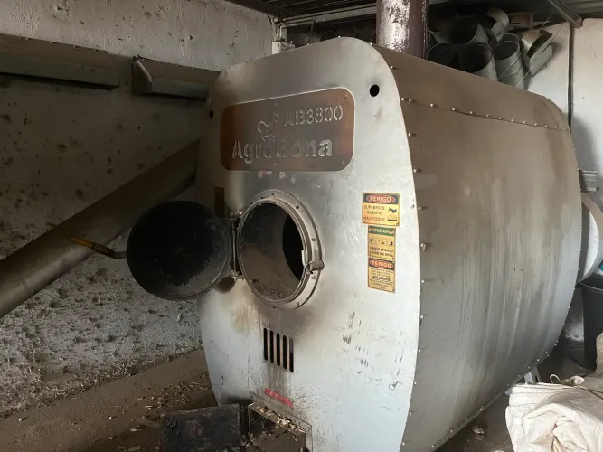 Forno para aviário