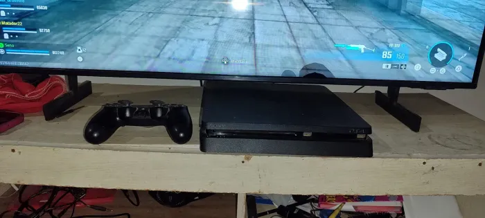 Vendo ps4 1Tb 