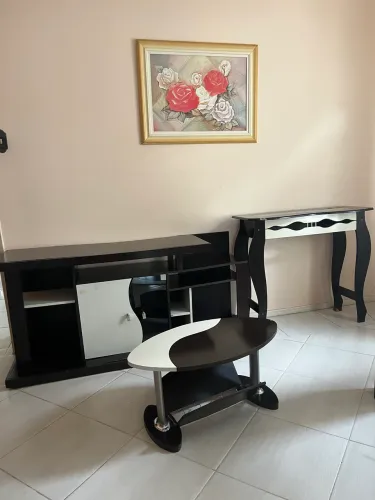 TRIO Rack, Aparador e centro