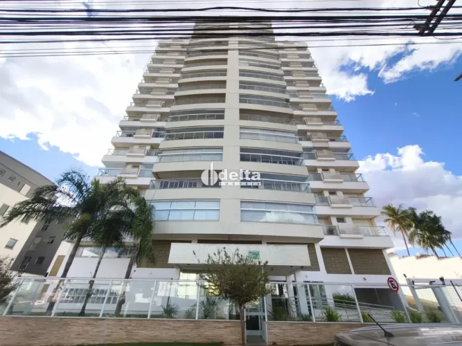 Apartamento com 180m², sendo 4 suítes disponível para locação no bairro Cazeca em Uberlând