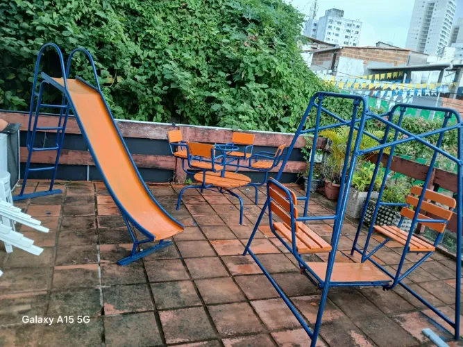 Parquinho Infantil Completo - Diversão Garantida para as Crianças