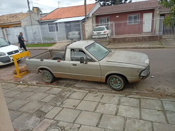 Ford Pampa L 1.6 (álcool) 1988