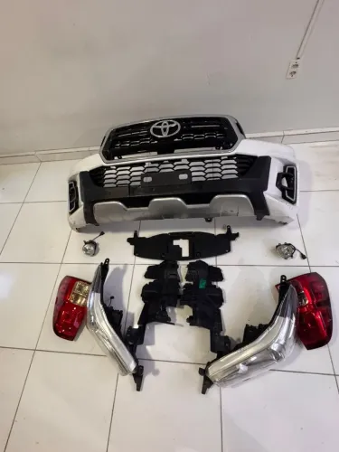 Kit completo Toyota Hilux 2020 <br>Todas as peças são genuínas Toyota