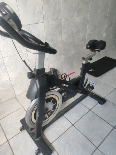 Bike de spinning - Bicicleta ergométrica