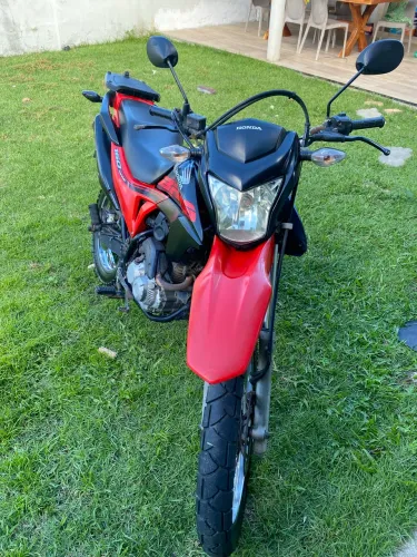 Bros 160 ano 2018