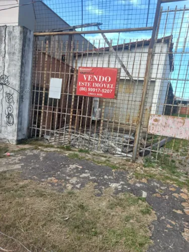 Imóvel na Barão de Gurgueia