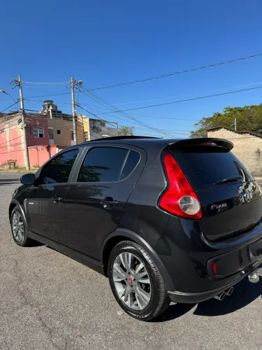 Fiat Palio Sporting 1.6 Flex 16V 5P 2015