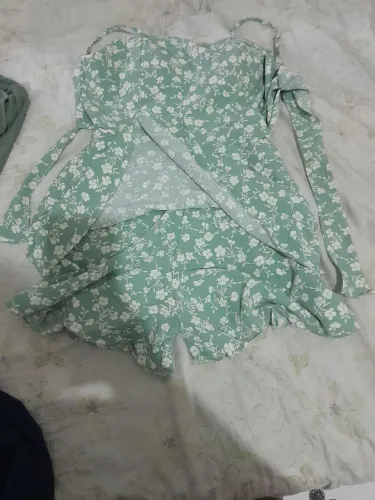 Vestido e macacão