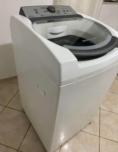 Vendo máquina de lavar 9 kg 600 reais 