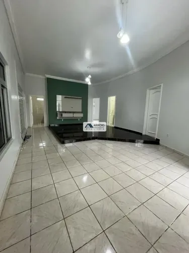 Casa para aluguel e venda, Bairro Agenor de Carvalho