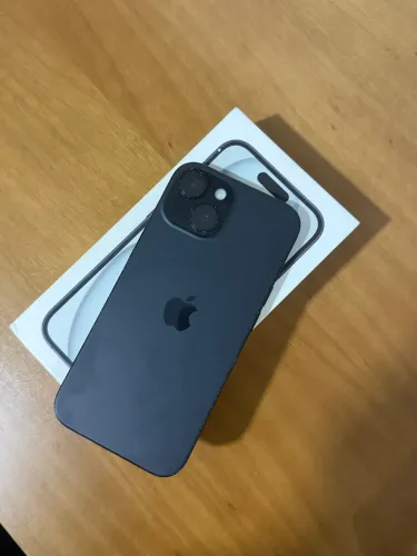 iPhone 15 128GB Preto