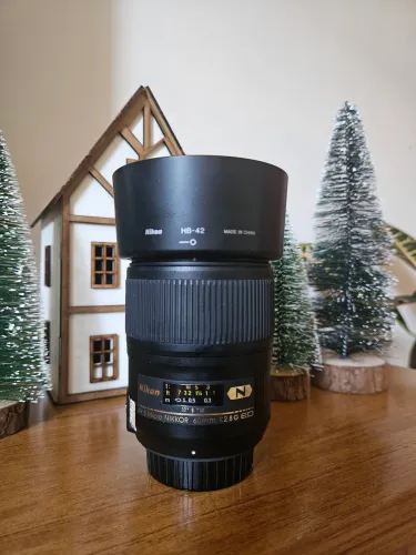 Nikon 60mm 2.8 Macro - Full Frame