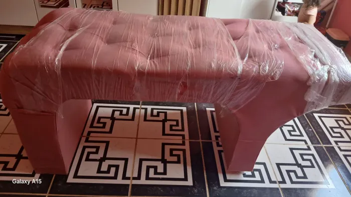 Maca rosa e Luminária Arco Meia Lua com Base de Chão Uso para Estética e Decoração