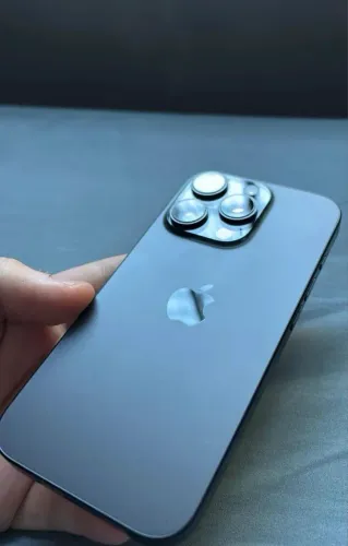 iPhone 16 Pro