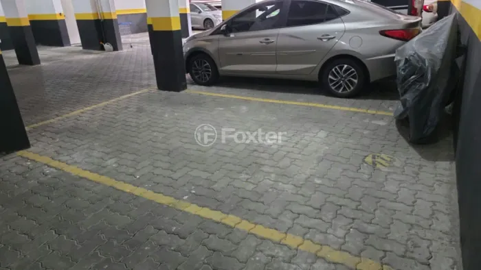 Box / Garagem à venda Rua Leite de Castro, Jardim Itu - Porto Alegre