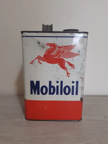 Antigo Galão Óleo de Motor