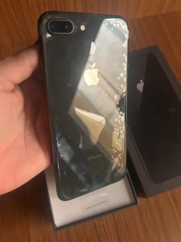 iPhone 8 Plus