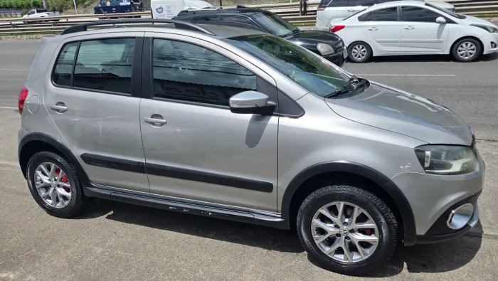 Volkswagen Crossfox 1.6 MI Total Flex 8V 5P 2014